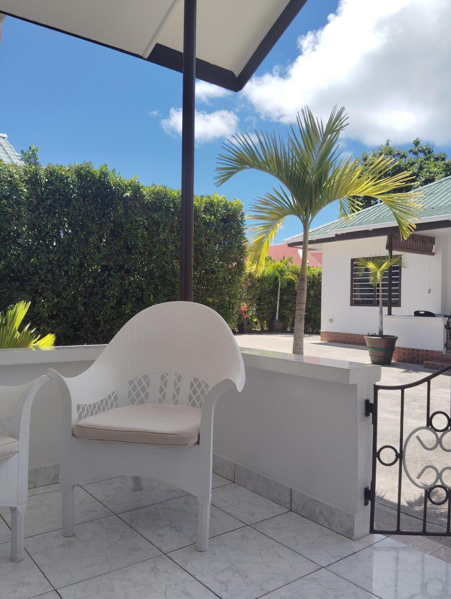 Roche Kerlan Apartments Grand Anse  Bagian luar foto
